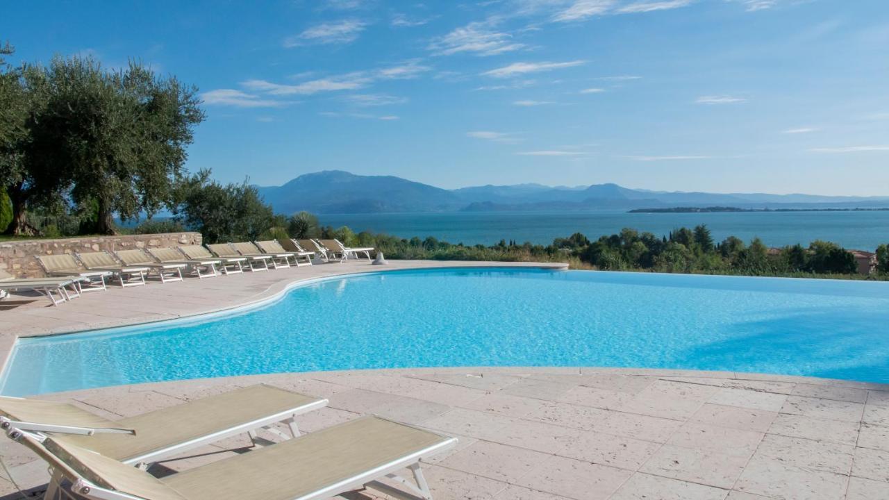 Castello Belvedere Apartments Desenzano del Garda Ngoại thất bức ảnh