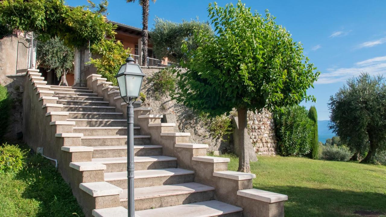 Castello Belvedere Apartments Desenzano del Garda Ngoại thất bức ảnh