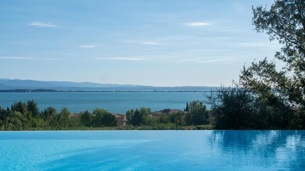 Castello Belvedere Apartments Desenzano del Garda Ngoại thất bức ảnh