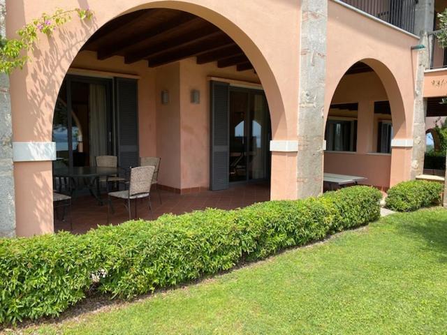 Castello Belvedere Apartments Desenzano del Garda Ngoại thất bức ảnh