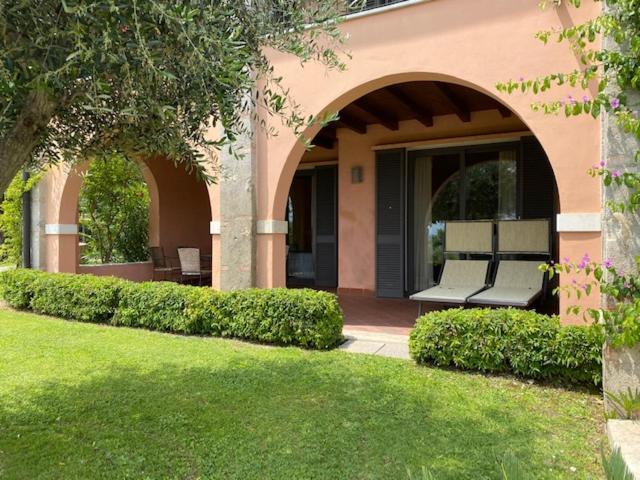 Castello Belvedere Apartments Desenzano del Garda Ngoại thất bức ảnh